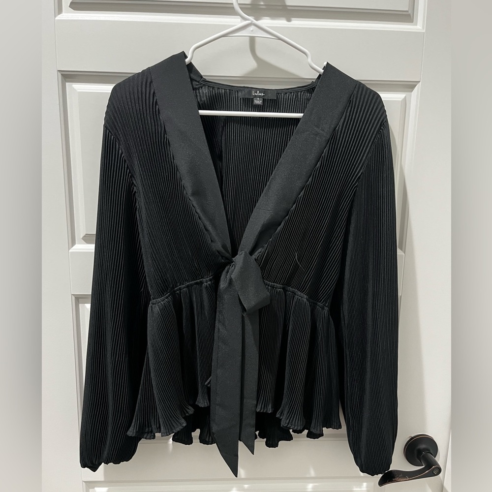 Sweet Victory Black Pleated Tie-Front Peplum Top